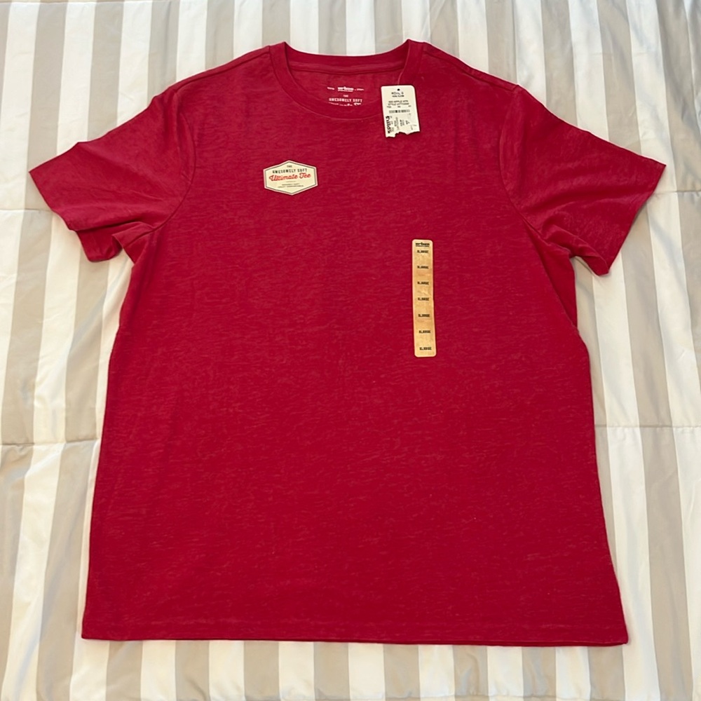 Brand new, w/tags & never earn, The awesomely soft ultimate tee, XL, red